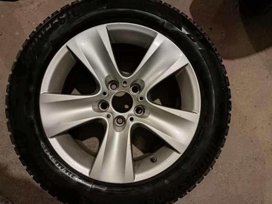 Продам зимові шини з дисками