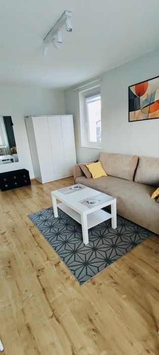 Wynajem kawalerka z balkonem