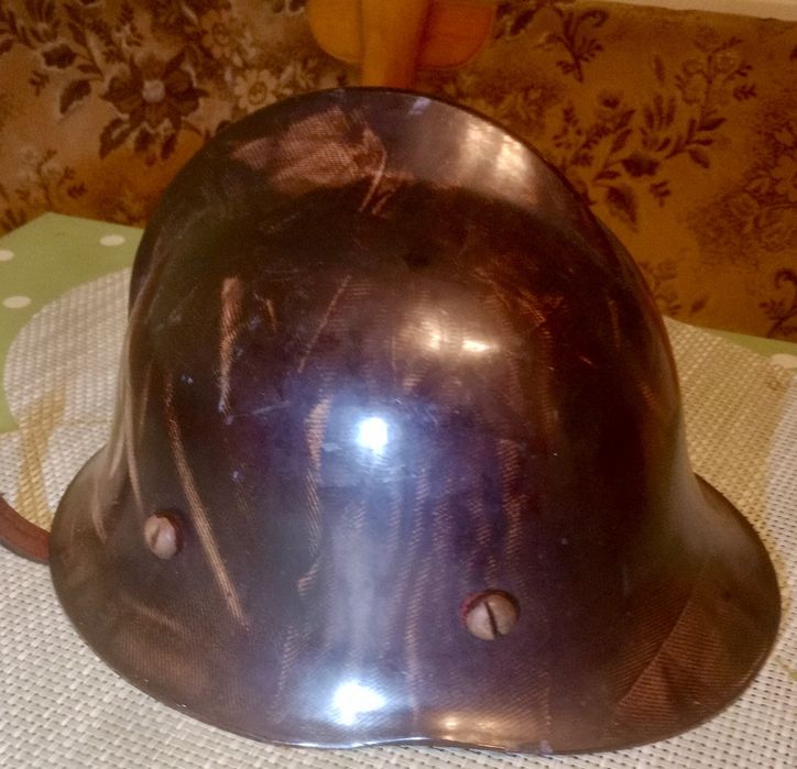 Stary hełm strażacki