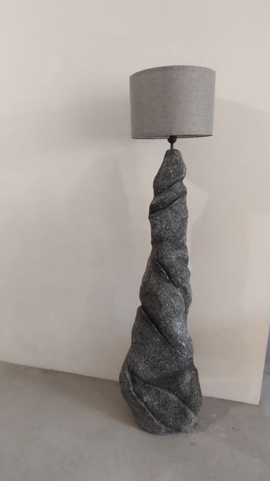 Lampa wykonana ręcznie