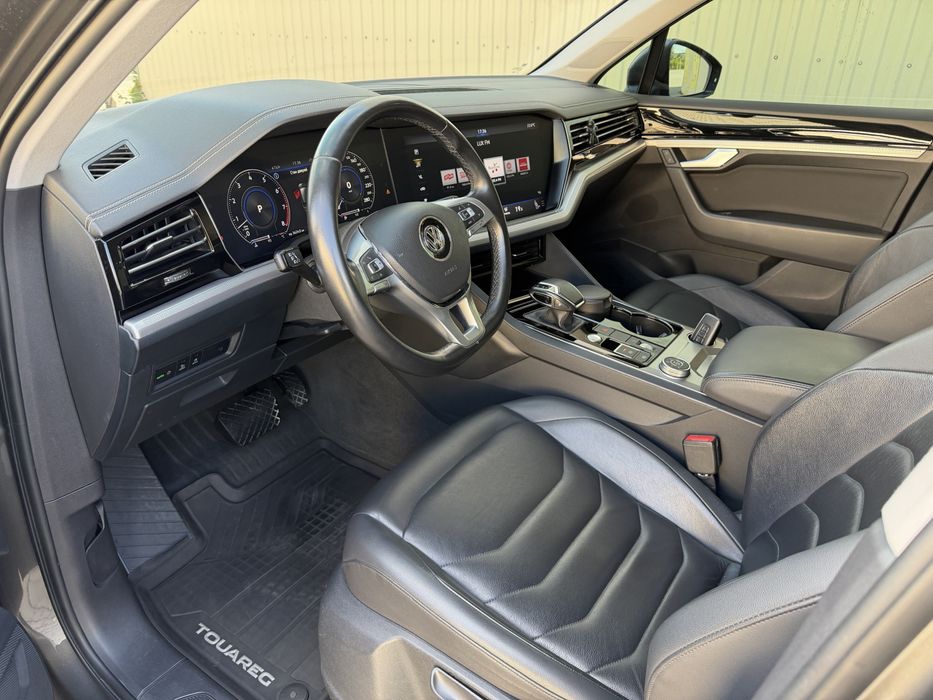 Volkswagen VW Touareg CR 3.0TFSI рік 2018