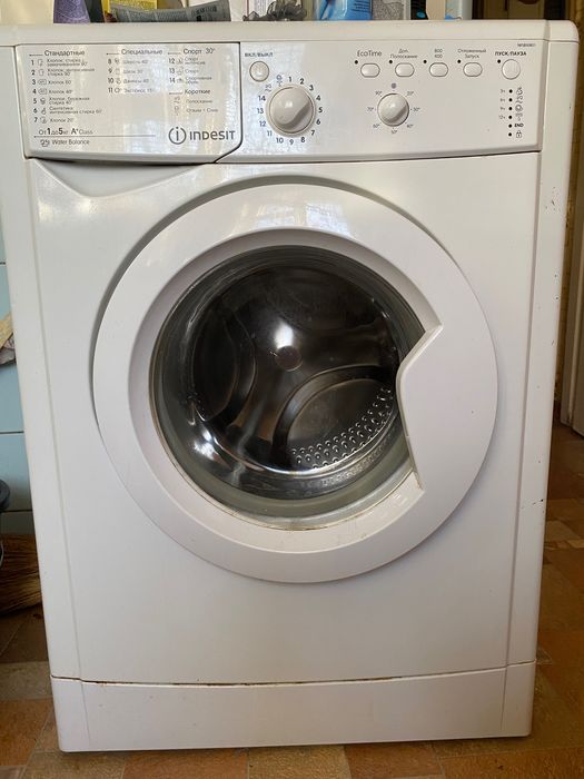 Продам Стиральную машину Indesit