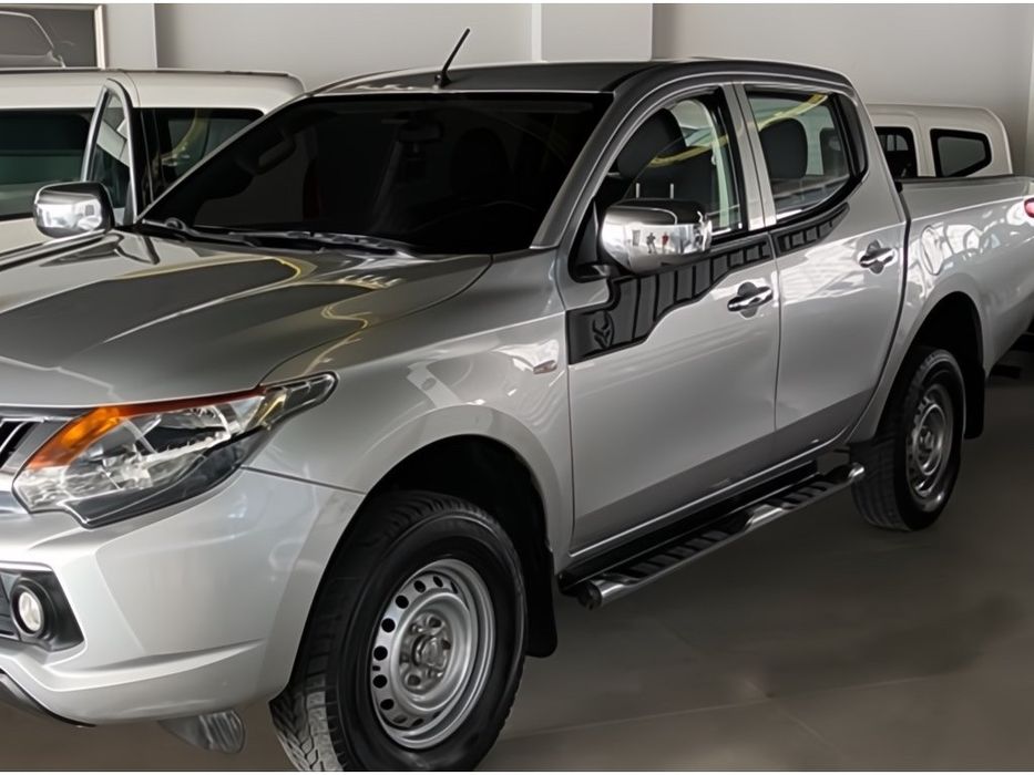 Fiat Fullback 2016- рр. Верхні молдинги дверей (4 шт, ABS)