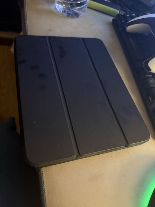 IPAD A16 128GB 99% de bateria com capa e pelicula