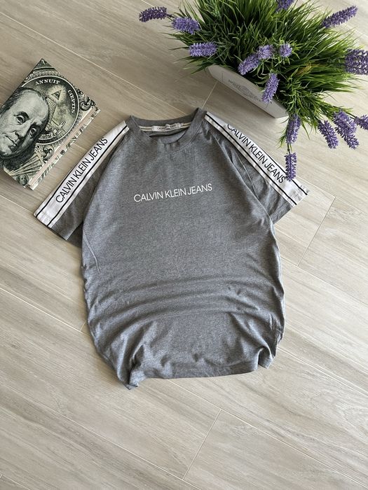 Футболка Calvin Klein oldmoney