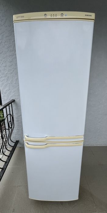 Продам холодильник