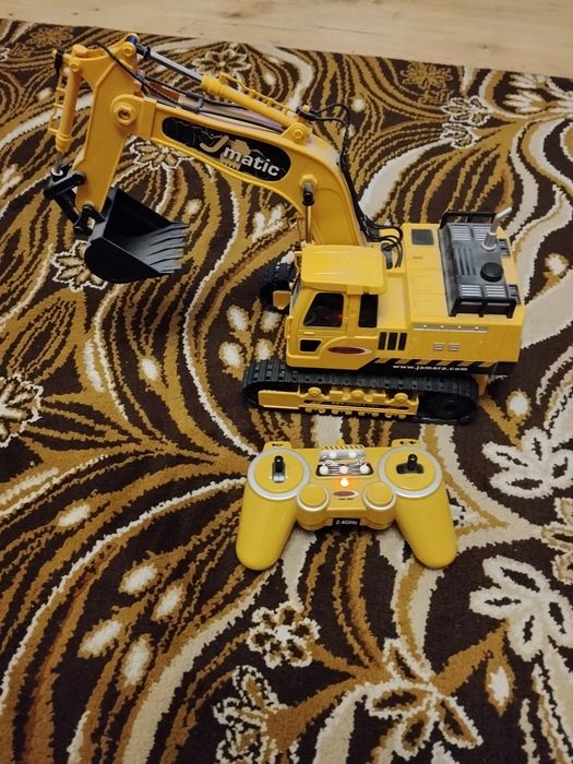 J Matic koparka sterowana zdalnie