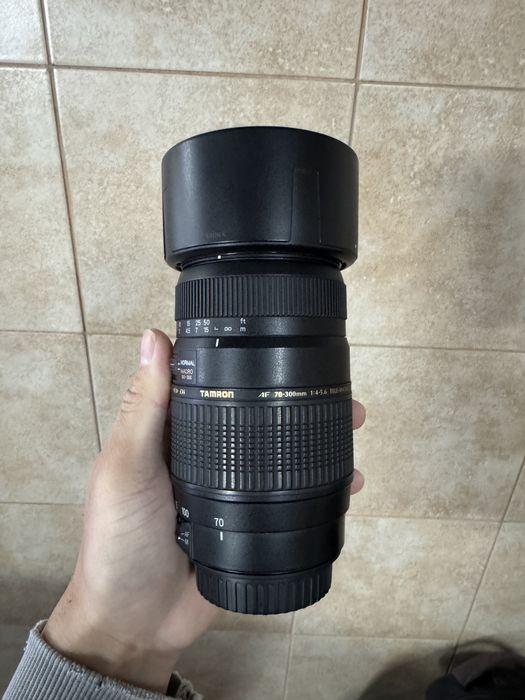 Tamron AF70-300 , canon EFS 18-55