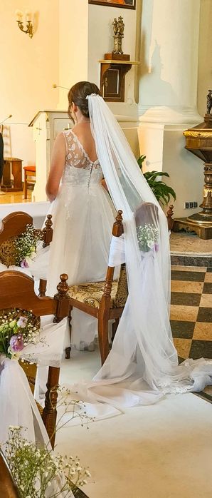 Suknia ślubna biała literka A księżniczka