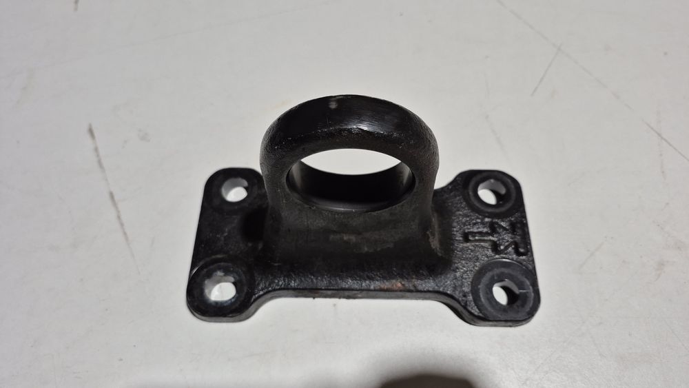 Hak holowniczy do LandRover Defender  L8B2-17A999AC