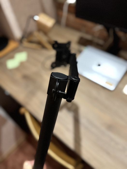 Настільне кріплення для монітора. Кронштейн.