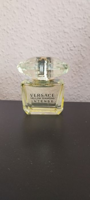 Versace Yellow diamond intense