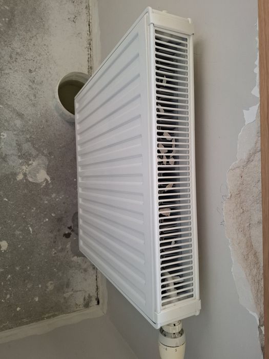 Grzejnik 600×600 dolne zasilanie 3szt
