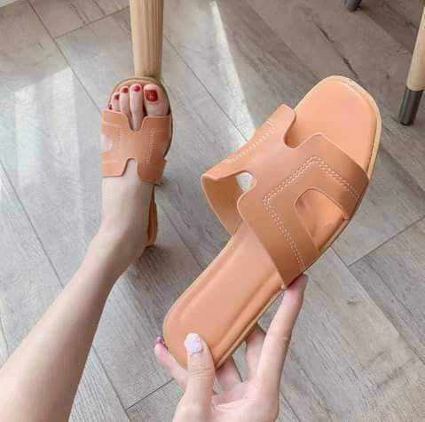 Modne Klapki Damskie Ekoskóra płaskie Brązowe Rude 36 wkładka 23 cm