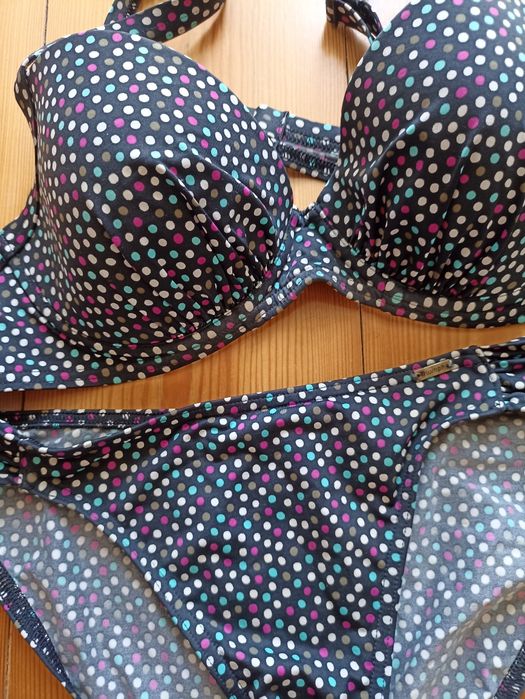 Bikinis M e L Triumph