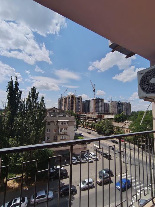 Сдам длительно 2-х комн квартиру в центре ул Прохоровская / Таврия