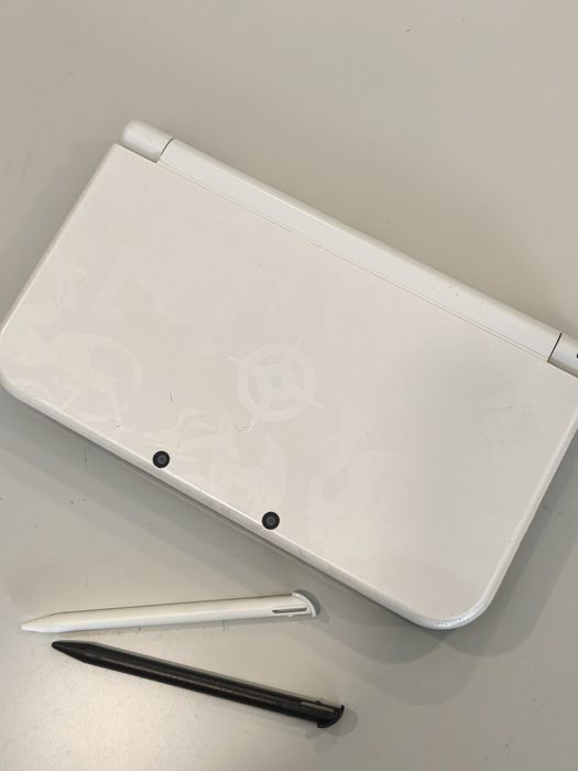 Nintendo New3DS XL Top IPS Fire Emblem Edition Homebrew 32GB