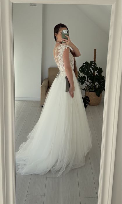 Suknia slubna tiulowa nowa asos księżniczka