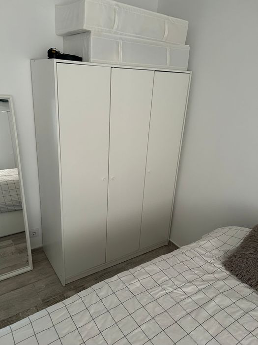 Roupeiro de 3 portas
