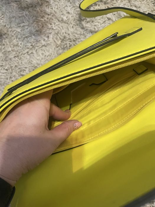 Продам гарну сумку жіночу.