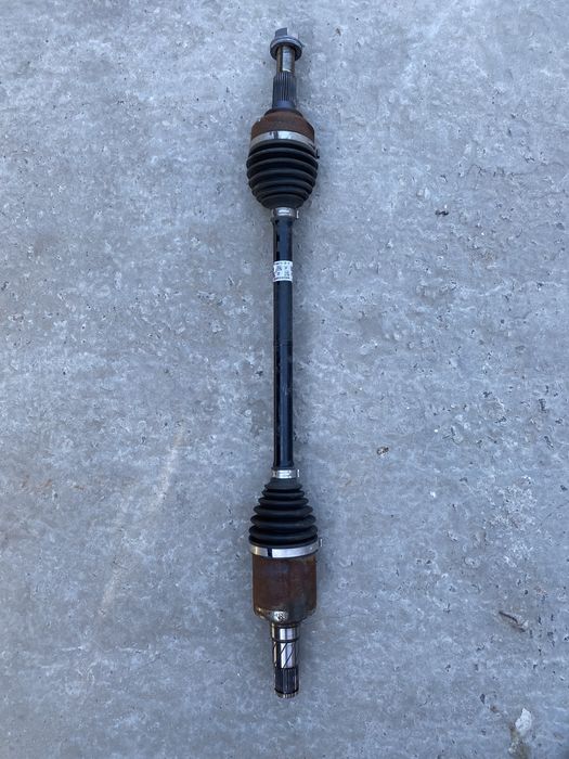 Полуось орегінал tesla model 3/Y