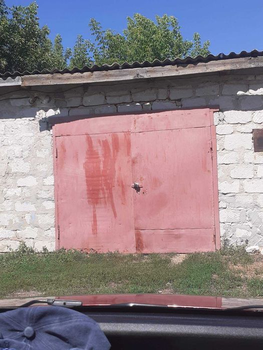 Продам  2 кімнатну квартиру с. м.Снітинка  Киівська обл.