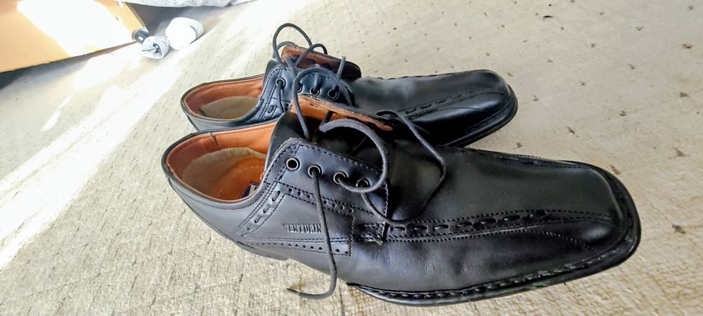 Buty  skórzane venturini