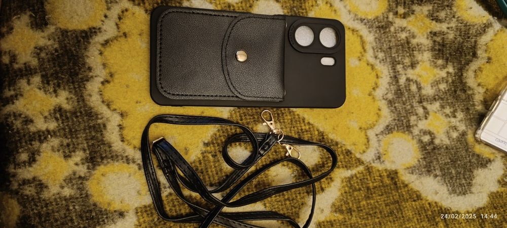 Várias capas de telemóvel Xiaomi