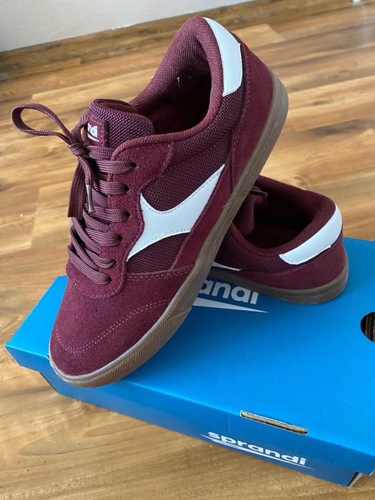 Zamszowe buty Sprandi 39