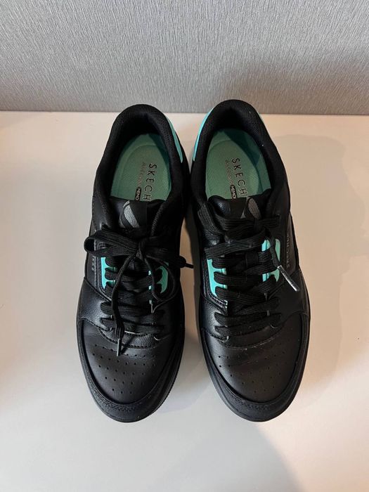 Skechers 39 рр (25-25,5) нові , взуті 1 раз