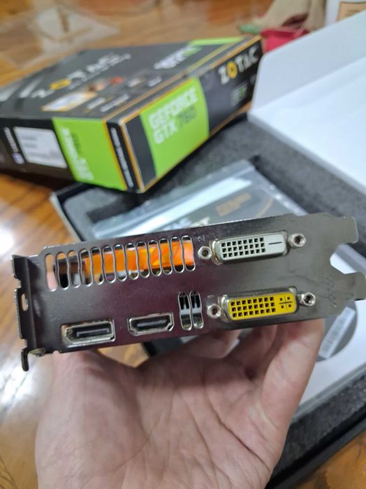 Видеокарта GeForce GTX 760 Zotac 2GB