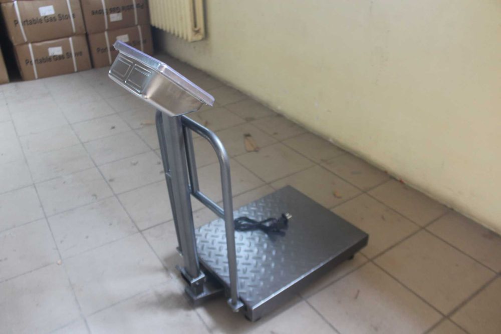 waga magazynowa sklpowa 150 kg 40x30 nowa sprawna jakość polecam