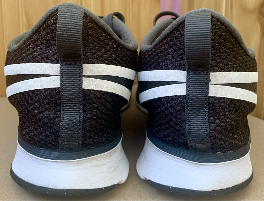 Кросівки Nike Zoom Strike 2