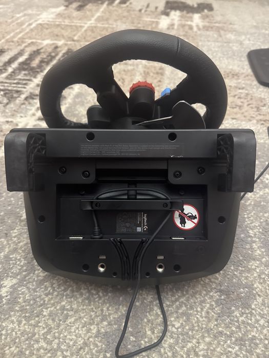 Кермо logitech g29 сімрейсінг є гарантія стан ідеал!!!