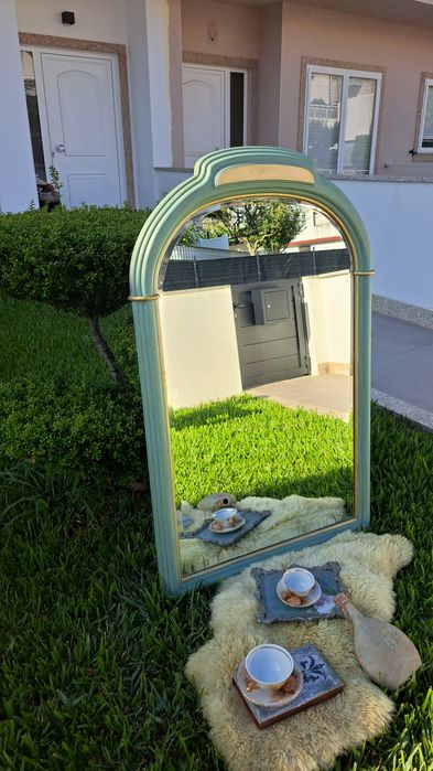 Espelho verde e dourado
