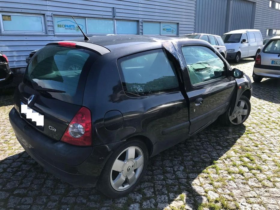 Renault Clio II 1.5 DCi Van 2002 - Para Peças