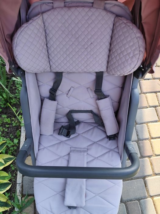 Прогулянковий візок, коляска