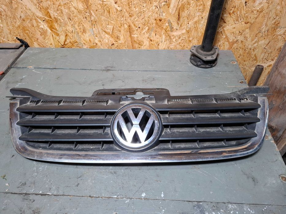 atrapa zderzaka grill vw touran 1 I 03-06