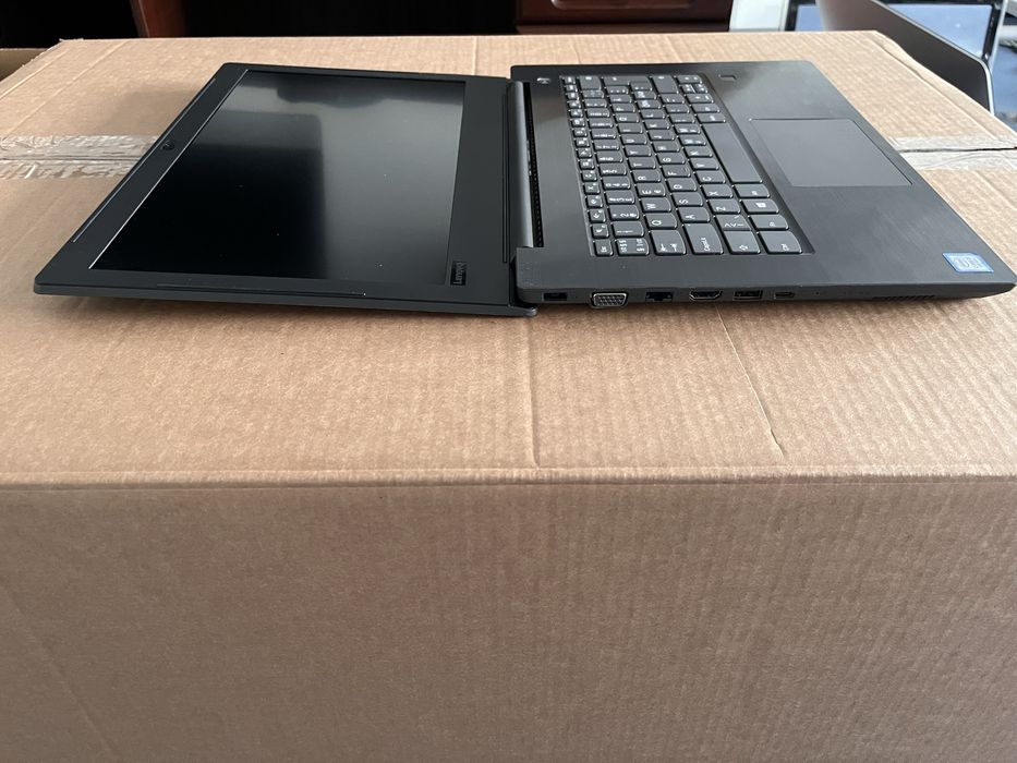 Lenovo v330 14” i5 8geração 256 ssd 8gb ram TECLADO PORTUGUÊS