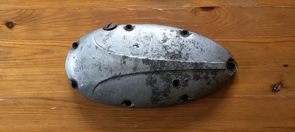 Zabytkowe Garażowe, Dekiel