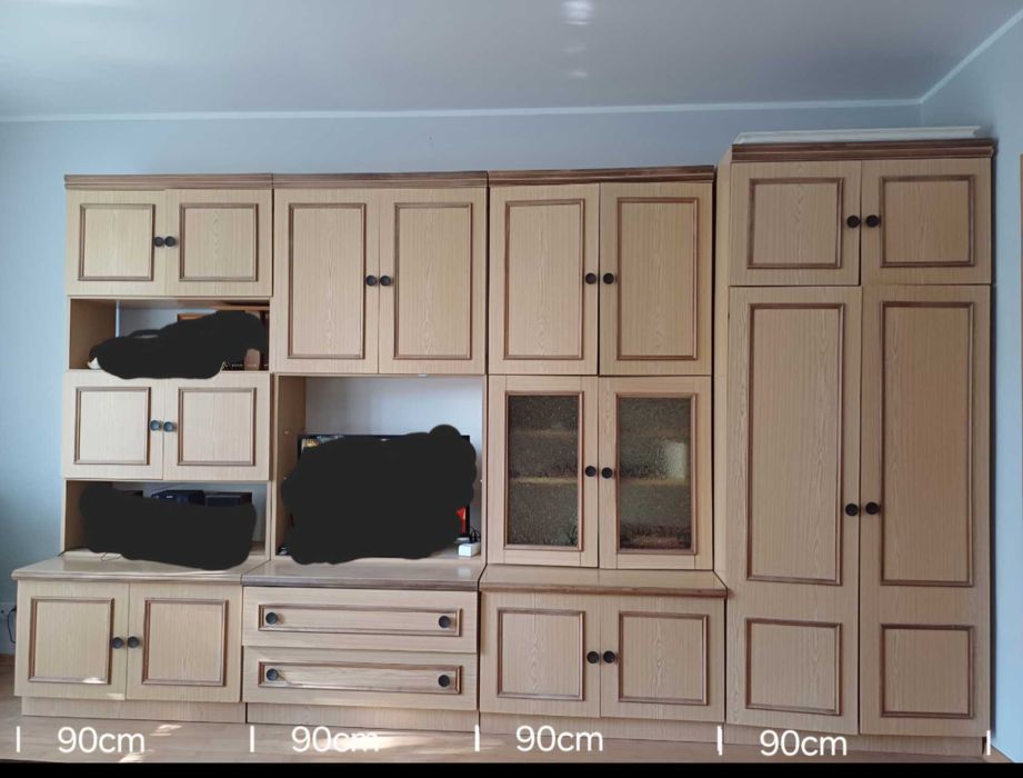 Zestaw mebli/Regały i szafa