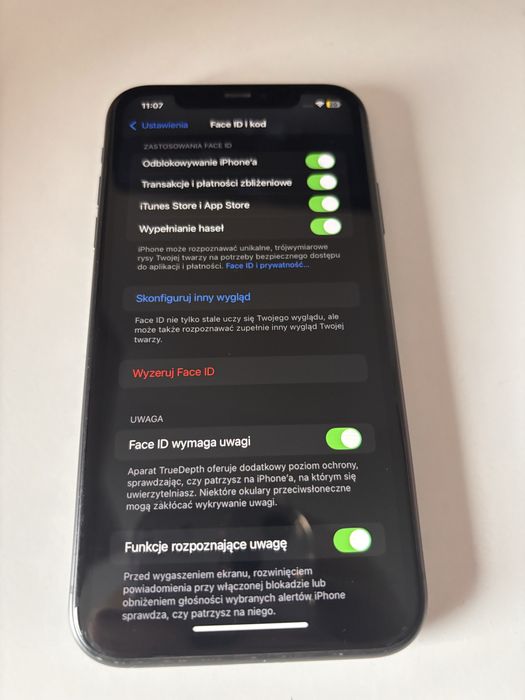 Iphone 11 76% baterii
