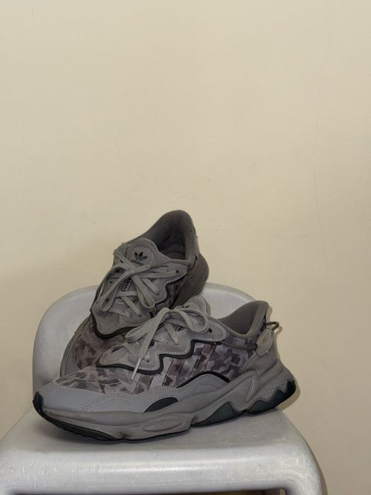 Кросівки Adidas Ozweego