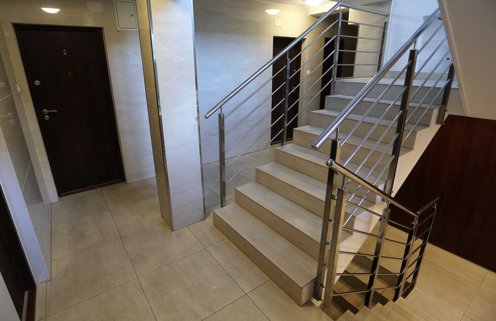 Wynajmę Apartament w Centrum Warszawy z ładnym widokiem MGM Karmelicka