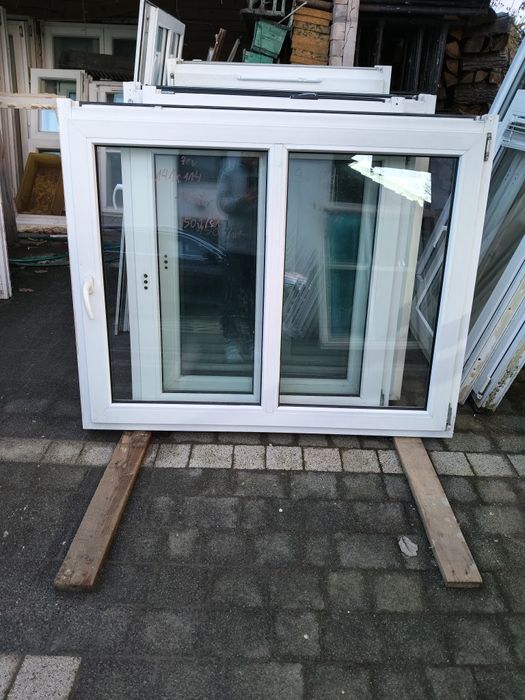 Okno pcv 141 x 114