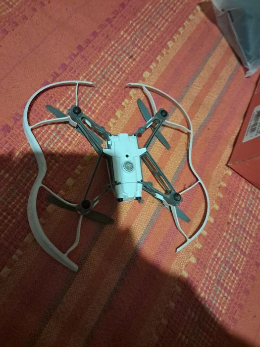 Drone, one arm does not work64550347510531121