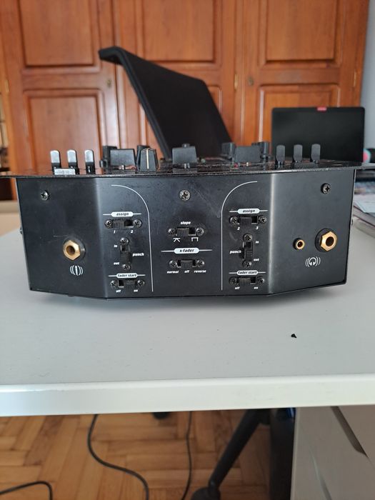 Mesa mistura Numark DM3002X64286516060675121