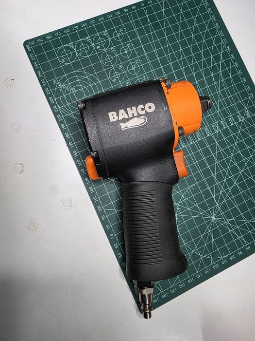 Chave de impacto pneumatica