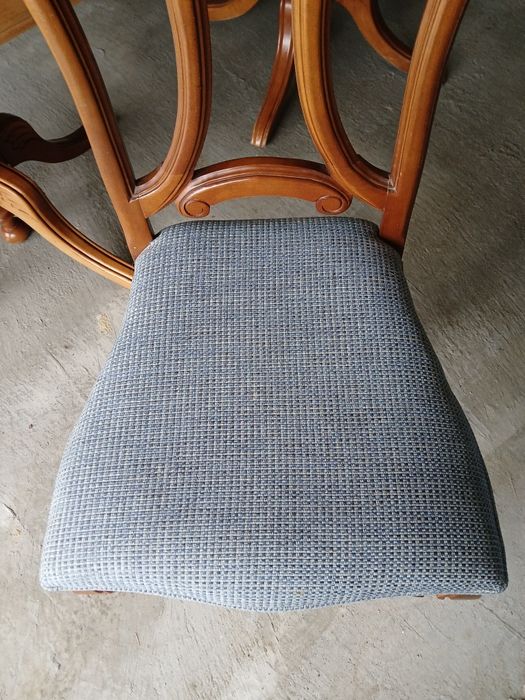 Mesa de madeira maciça