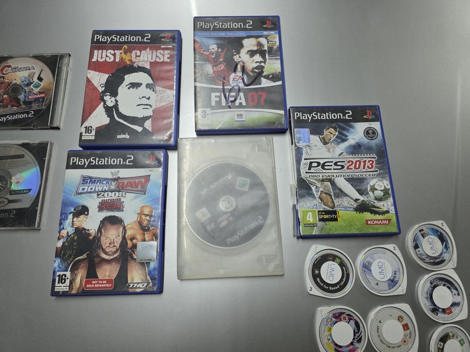 Lote de consolas com jogos e comandos